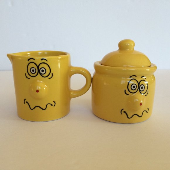 Funny Scary Face 3D Protruding Nose Sugar Bowl Creamer Set Mustard Yellow - Picture 1 of 11